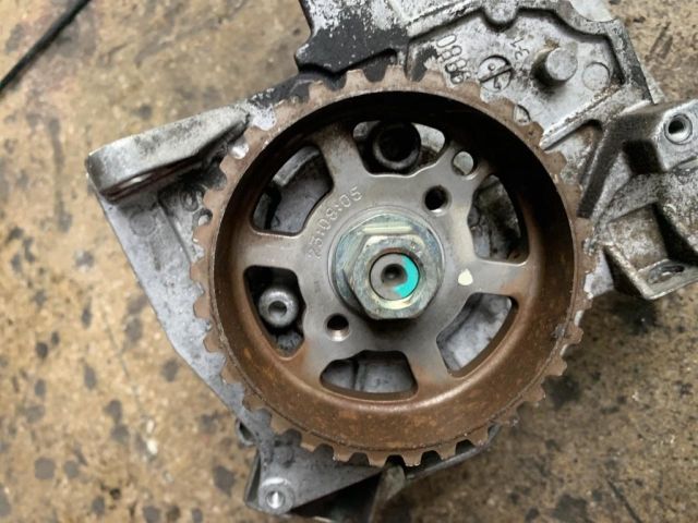 bontott FORD FOCUS II Nagynyomású Szivattyú Bordáskerék / Lánckerék