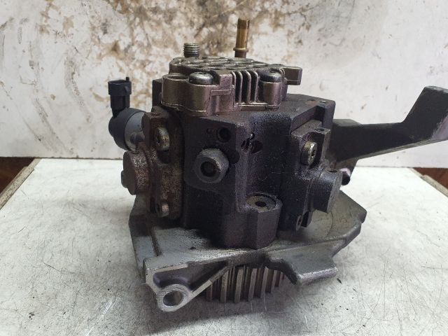 bontott FORD FOCUS II Nagynyomású Szivattyú