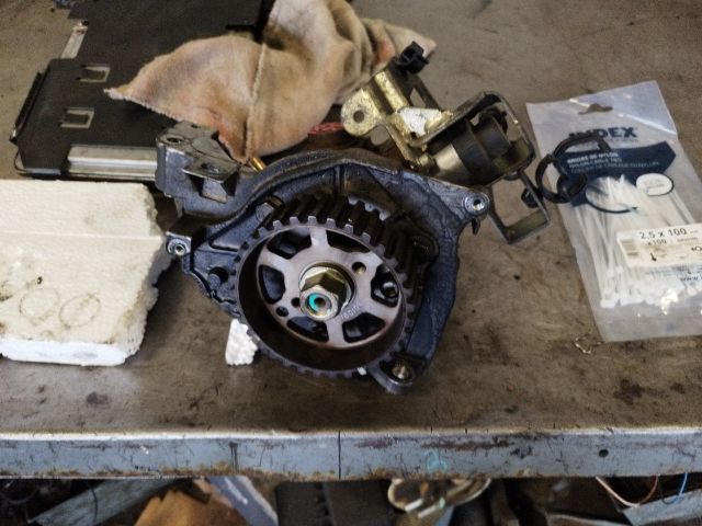 bontott FORD FOCUS II Nagynyomású Szivattyú