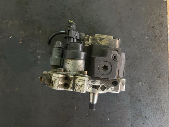 bontott FORD FOCUS II Nagynyomású Szivattyú