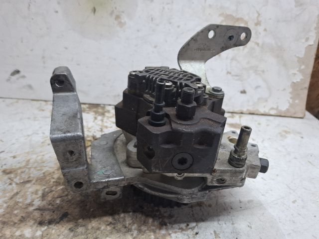 bontott FORD FOCUS II Nagynyomású Szivattyú