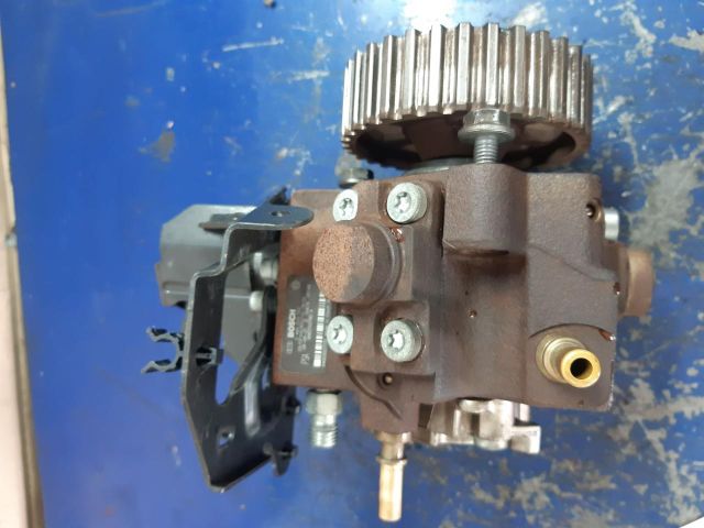 bontott FORD FOCUS II Nagynyomású Szivattyú