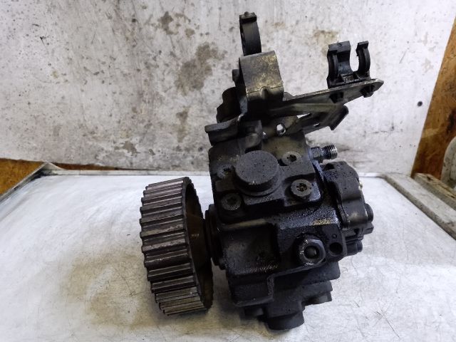 bontott FORD FOCUS II Nagynyomású Szivattyú