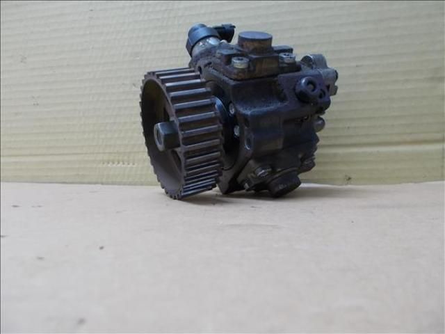 bontott FORD FOCUS II Nagynyomású Szivattyú