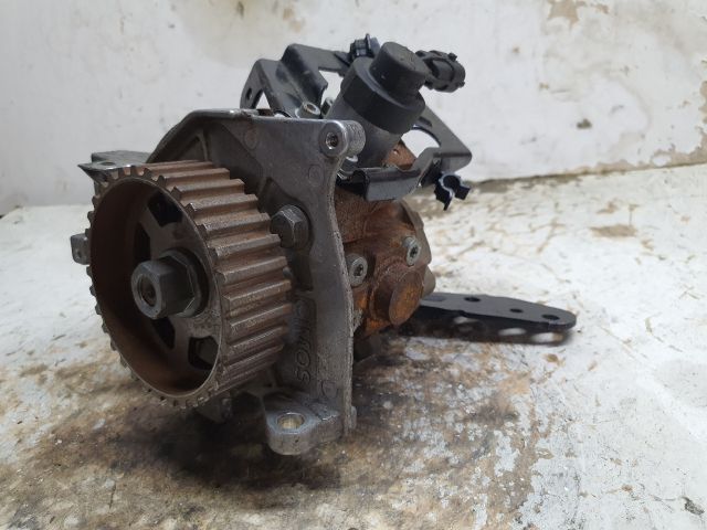 bontott FORD FOCUS II Nagynyomású Szivattyú