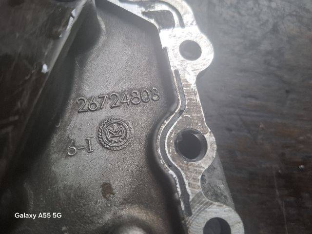 bontott FORD FOCUS II Olajszivattyú