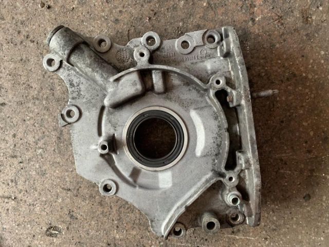 bontott FORD FOCUS II Olajszivattyú