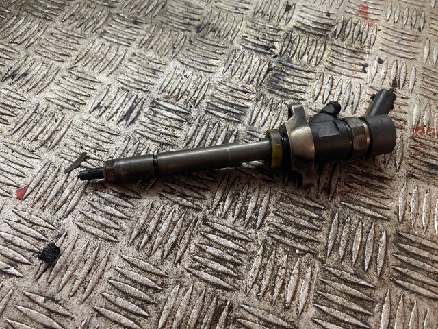 bontott FORD FOCUS II Porlasztó (1 db)