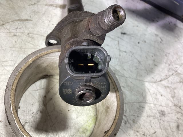 bontott FORD FOCUS II Porlasztó (1 db)