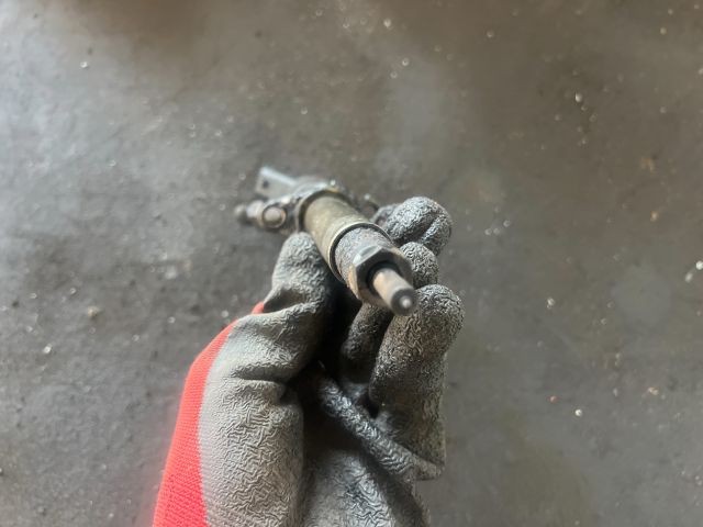 bontott FORD FOCUS II Porlasztó (1 db)