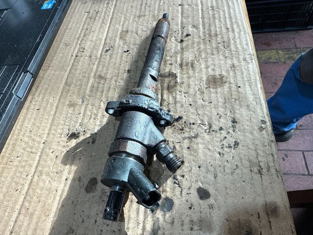 bontott FORD FOCUS II Porlasztó (1 db)