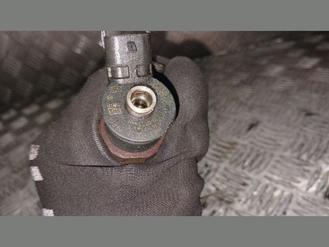 bontott FORD FOCUS II Porlasztó (1 db)