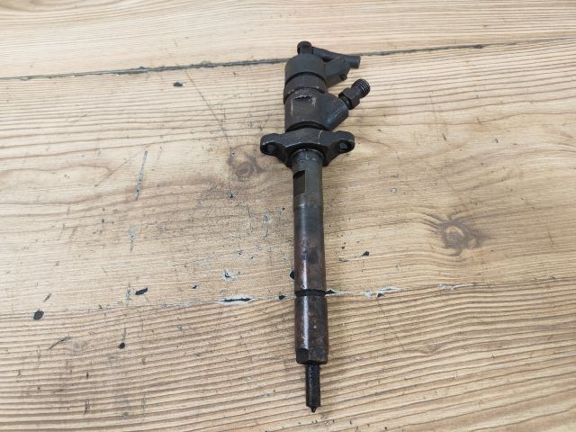 bontott FORD FOCUS II Porlasztó (1 db)