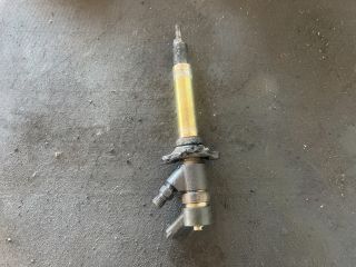 bontott FORD FOCUS II Porlasztó (1 db)