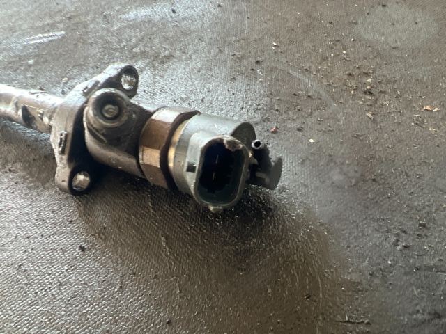 bontott FORD FOCUS II Porlasztó (1 db)