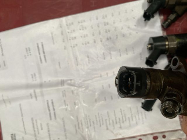 bontott FORD FOCUS II Porlasztó Sor / Híd