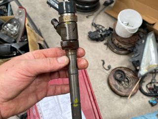 bontott FORD FOCUS II Porlasztó Sor / Híd