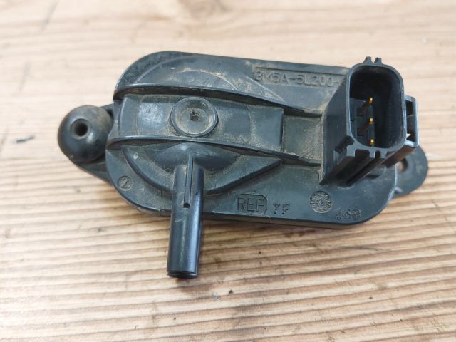 bontott FORD FOCUS II Részecskeszűrő Nyomásérzékelő