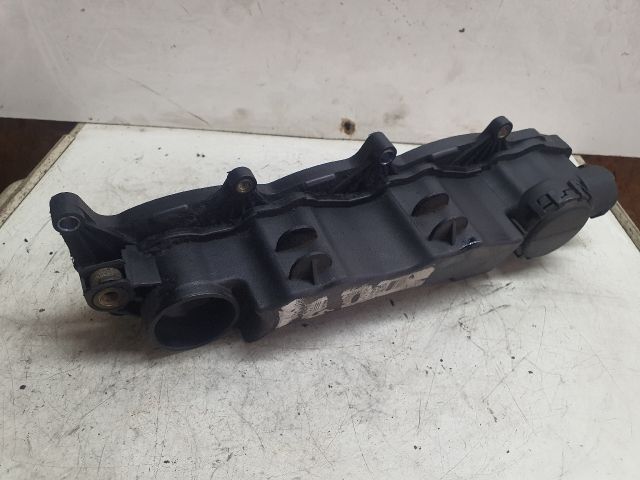 bontott FORD FOCUS II Szelepfedél