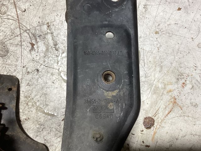 bontott FORD FOCUS II Szervó Tartó Bak (Magában)