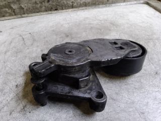 bontott FORD FOCUS II Szíjfeszítő Görgő