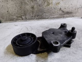 bontott FORD FOCUS II Szíjfeszítő Görgő