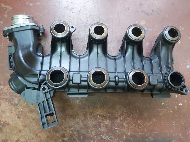 bontott FORD FOCUS II Szívósor