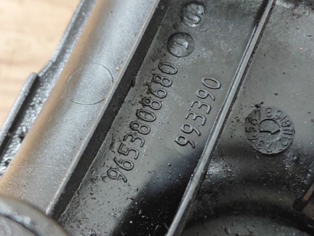 bontott FORD FOCUS II Szívósor