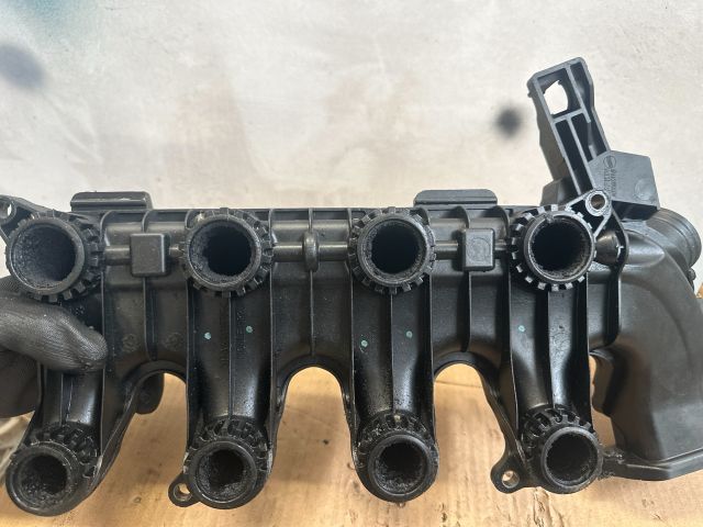 bontott FORD FOCUS II Szívósor