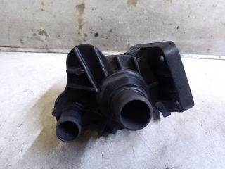 bontott FORD FOCUS II Termosztátház