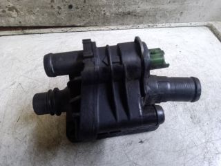 bontott FORD FOCUS II Termosztátház