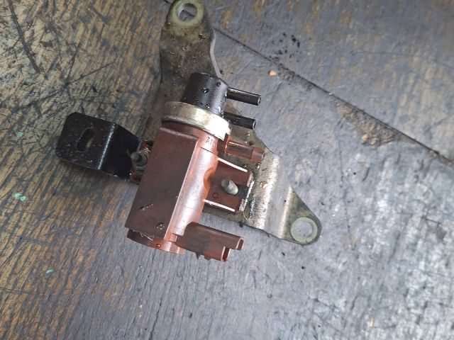 bontott FORD FOCUS II Turbó Vákum Szelep
