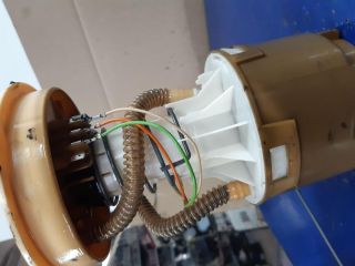 bontott FORD FOCUS II Üzemanyagszint Jeladó