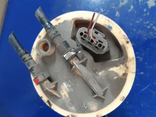 bontott FORD FOCUS II Üzemanyagszint Jeladó