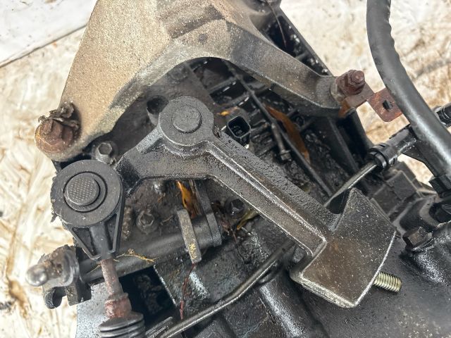 bontott FORD FOCUS II Váltó (Mechanikus)