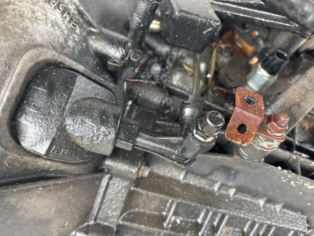 bontott FORD FOCUS II Váltó (Mechanikus)