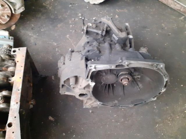 bontott FORD FOCUS II Váltó (Mechanikus)