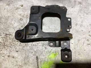 bontott FORD FOCUS II Váltó Tartó Bak (Pozíciófüggetlen)