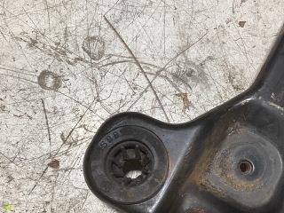 bontott FORD FOCUS II Váltó Tartó Bak (Pozíciófüggetlen)