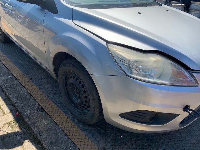 bontott FORD FOCUS II Vízhűtő Radiátor (Klímás)