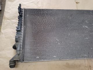 bontott FORD FOCUS II Vízhűtő Radiátor (Klímás)