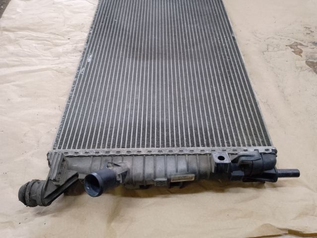 bontott FORD FOCUS II Vízhűtő Radiátor (Klímás)