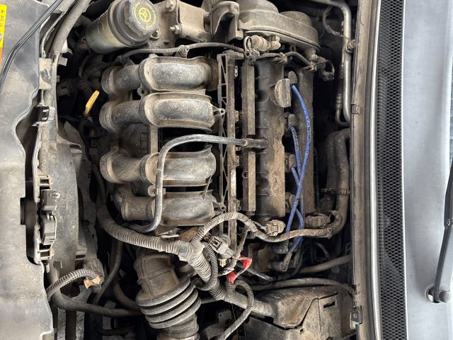 bontott FORD FOCUS II Bal első Csonkállvány Kerékaggyal