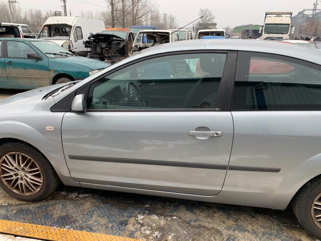 bontott FORD FOCUS II Bal első Féknyereg Munkahengerrel