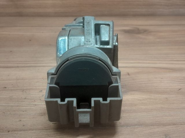 bontott FORD FOCUS II Gyújtáskapcsoló