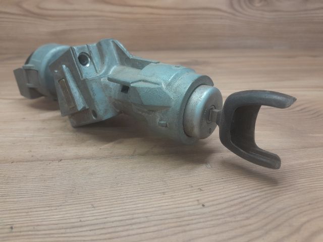 bontott FORD FOCUS II Gyújtáskapcsoló