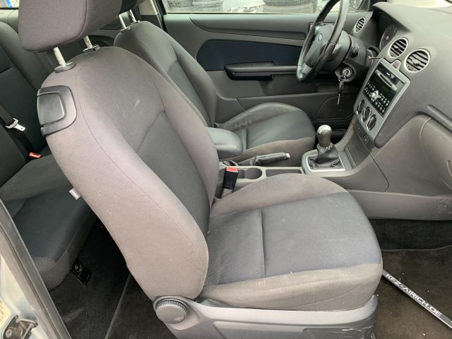 bontott FORD FOCUS II Jobb első Csonkállvány Kerékaggyal