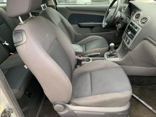 bontott FORD FOCUS II Jobb első Csonkállvány Kerékaggyal