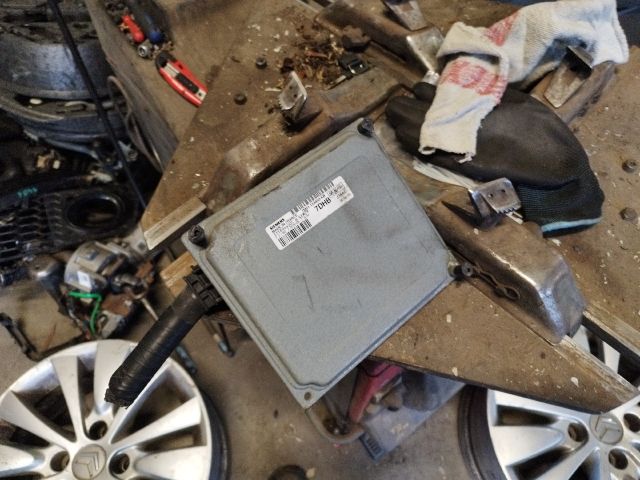 bontott FORD FOCUS II Motorvezérlő