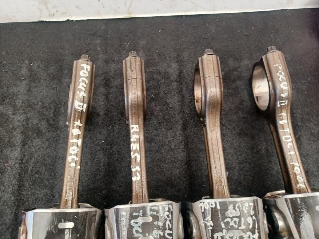 bontott FORD FOCUS II Dugattyú